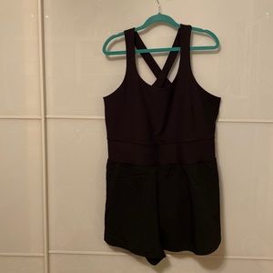 Old Navy Active PowerSoft 2-in-1 Dolphin-Hem Performance Run Romper